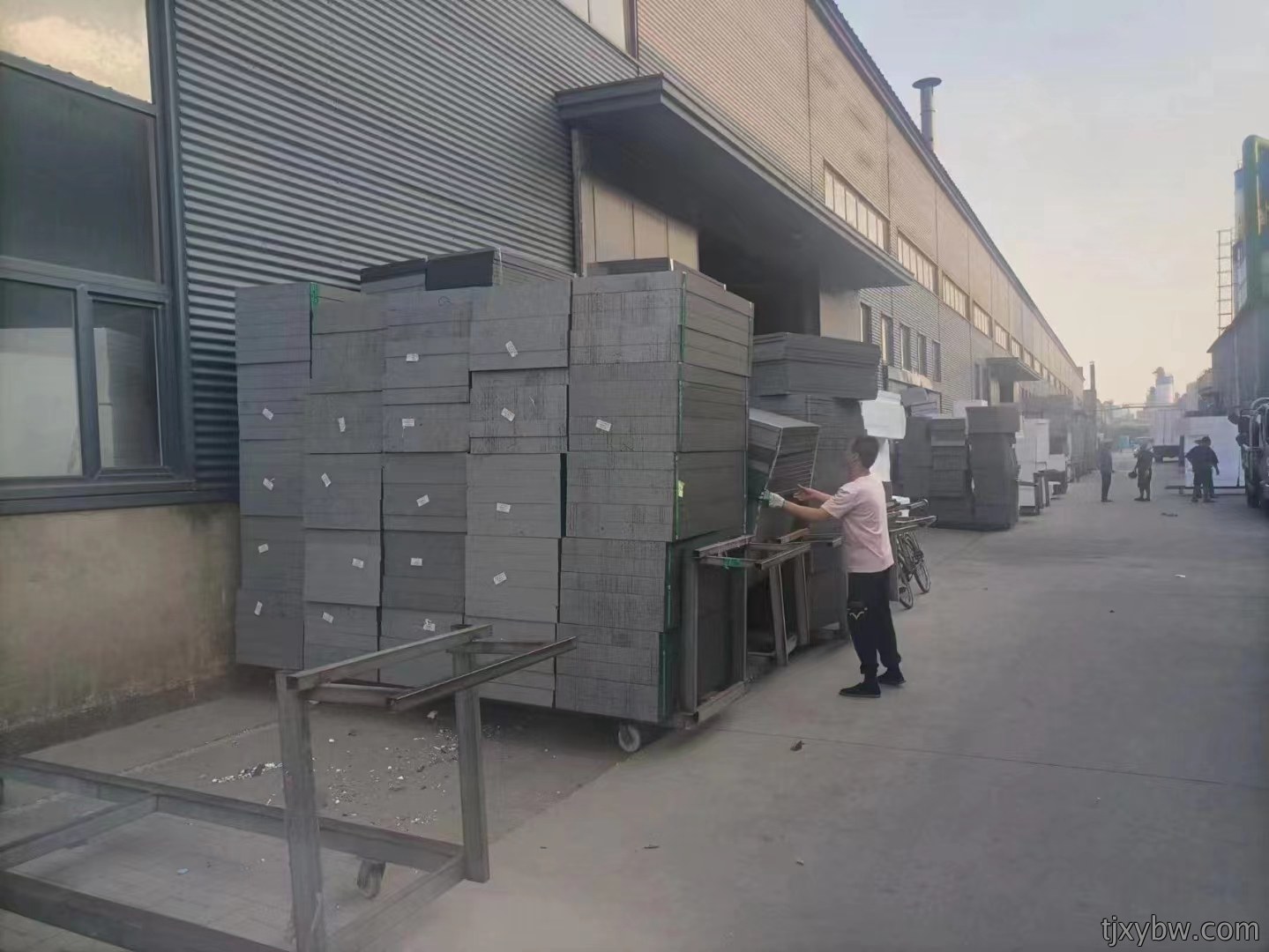 天津保温板接缝密封技巧，拒绝冷...